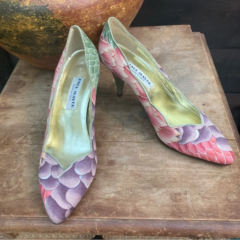 Paul Mayer Heals Stunning feather print! kitten heal pastel size 9‎